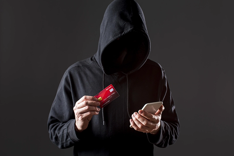 frauda bancară online